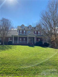 215 Glenville Drive