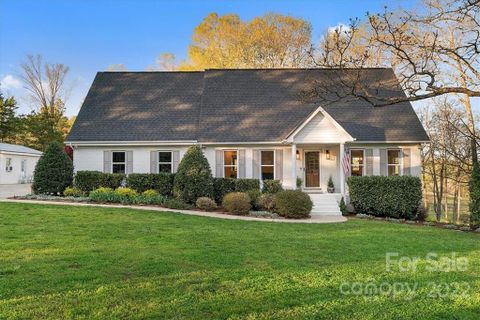 Previously sold for $920,000