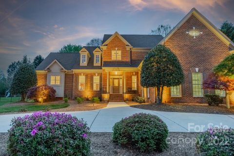 1317 Churchill Downs Drive