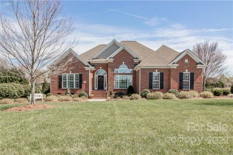 133 Howard Pond Loop 45