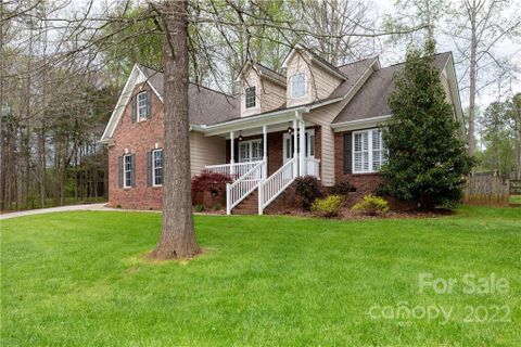 718 Pondside Court sold home in Hawkins Ridge, York, SC