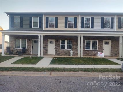 1586 Oak Leaf Drive