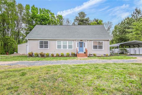 6130 Long Ferry Road sold home in Lakeside Farms, Salisbury, NC