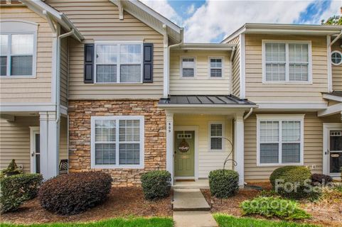 609 Dutch Elm Place