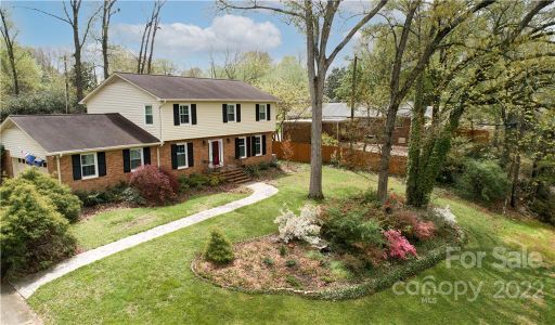 1520 Colony Road