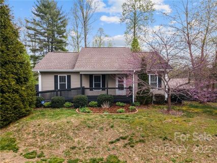 83 Victoria Springs Drive sold home in Three Seeds, Flat Rock, NC