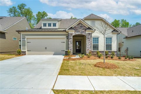 1621 Carolina Orchards Boulevard 675