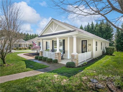 7 Eagle Ridge Lane sold home in Eagle Pointe, Flat Rock, NC