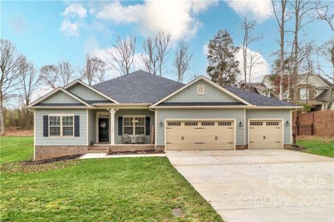 130 Northlake Drive