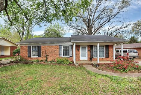 901 Vickery Drive sold home in Green Meadows, Charlotte, NC