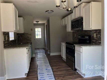 4914 Harri Ann Drive 38 sold home in Hunters Creek, Charlotte, NC