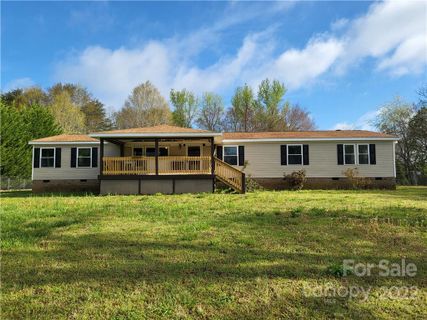 1184 Sherwood Road sold home in Bowling Green Estates, Clover, SC