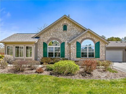 260 Summerfield Place