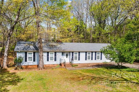 401 Beverly Circle sold home in Sardis Beverly Park, Charlotte, NC