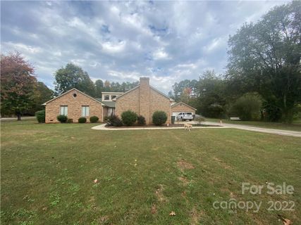1305 Blacksnake Road sold home in Farmwood Acres, Stanley, NC