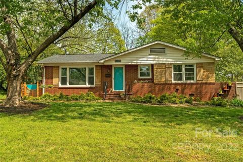 7015 Woodstream Drive