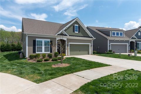 134 Chase Water Drive