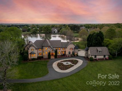 414 Fairhaven Court