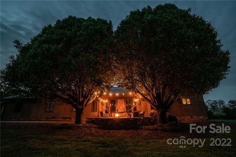 6000 Deerfield Lane