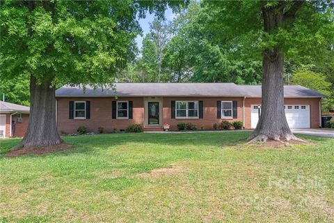 1114 Terrace Drive sold home in Rowan Terrace, Salisbury, NC