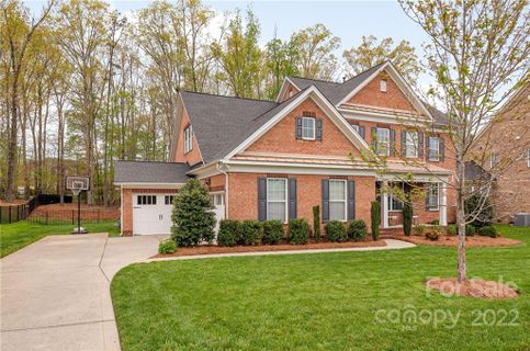 7206 Yellowhorn Trail