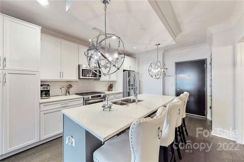 222 Caldwell Street 1610