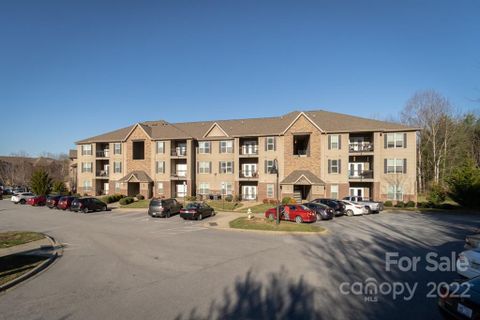 142 Brickton Village Circle 102