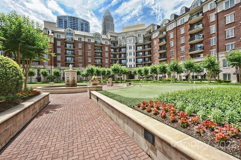 300 W 5th Street 411