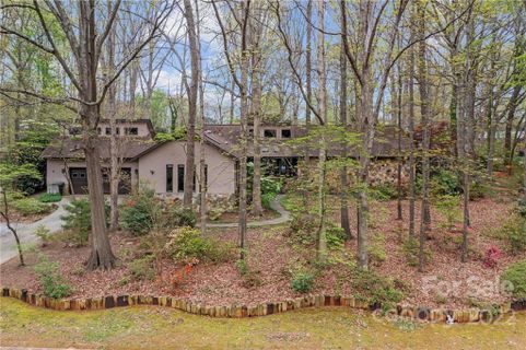 315 Camelot Drive