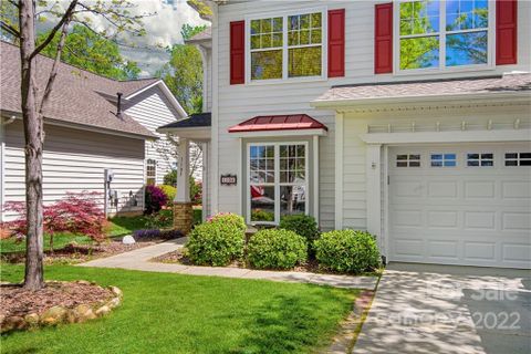 1105 Hammond Drive