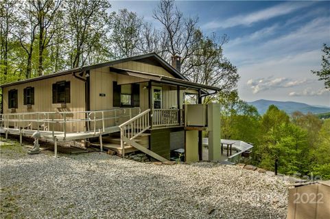 78 Stoney Crest Drive sold home in Swiss Village, Spruce Pine, NC