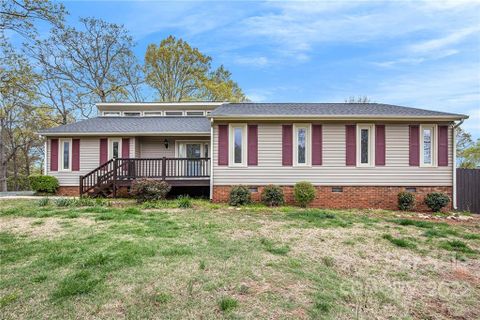 4408 Bainview Drive