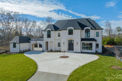 8018 Litaker Manor Court sold home in The Manors at Mattie Rose, Charlotte, NC