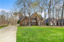 2401 Flagstick Drive sold home in Matthews, SC