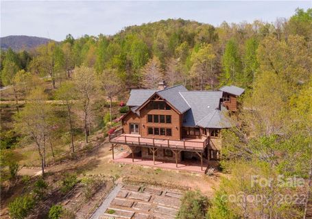 426 Laurel Lakes Parkway