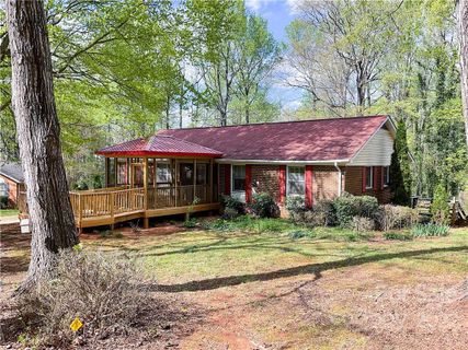 1013 Timber Wood Court
