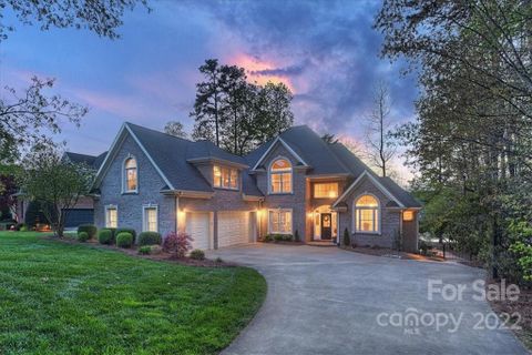 128 Cedar Bluff Lane