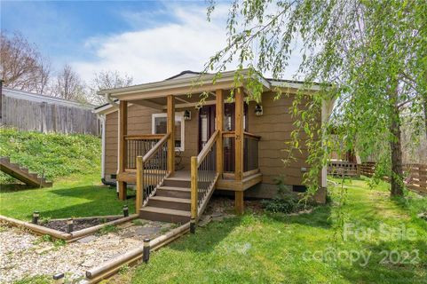 21 Spring Street sold home in Morgan Hill Acres, Candler, NC
