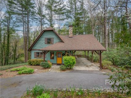 212 Ohara Circle sold home in Country Club Estates, Hendersonville, NC