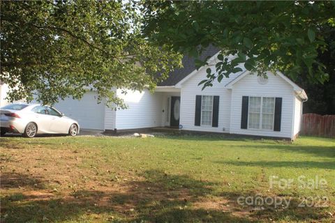 818 White Oak Lane