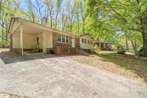 1206 Northwoods Drive sold home in Northwoods, Kings Mountain, NC