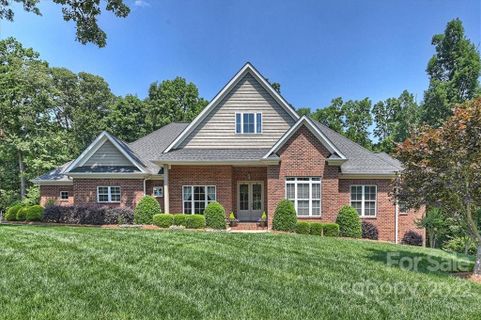 2748 Smith Field Drive sold home in Smith Field, Monroe, NC