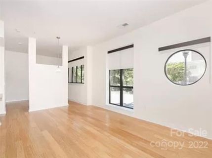 525 E 6th Street 101