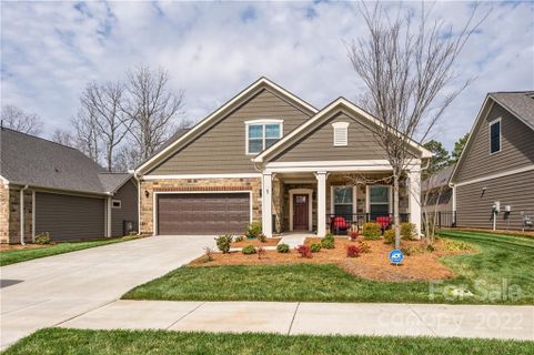 2233 Lincolnshire Lane