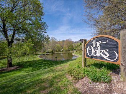 201 Chinquapin Oak Lane
