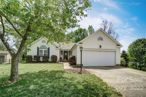 113 S Mulberry Court