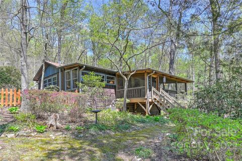89 Hemlock Street