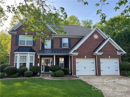 6142 Vinecrest Drive