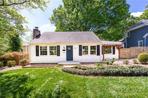 3220 Barnhill Drive
