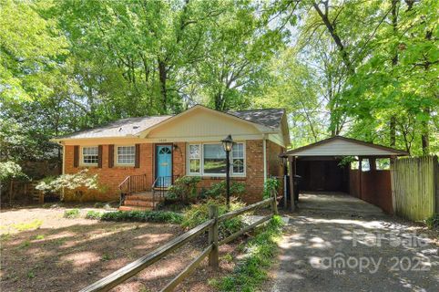 1608 Chippendale Road